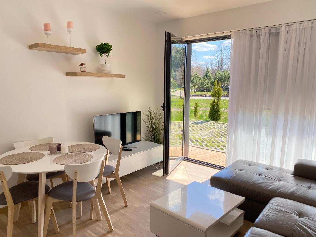 Smilciu Trio Keturvieciai Apartamentai Su Terasa Паланга Экстерьер фото